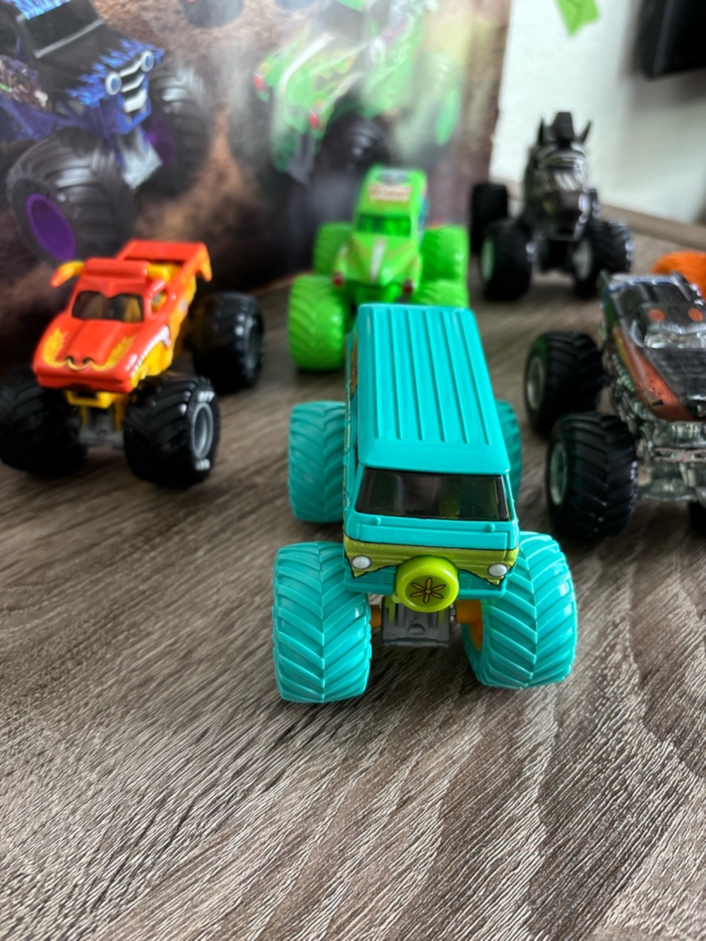 Monster Jam Trucks 1:64 Bundle of Six - Picture 5 of 7